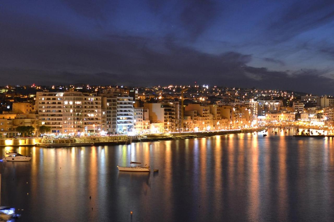 Spacious Apartment Steps To The Promenade Σλιέμα Εξωτερικό φωτογραφία