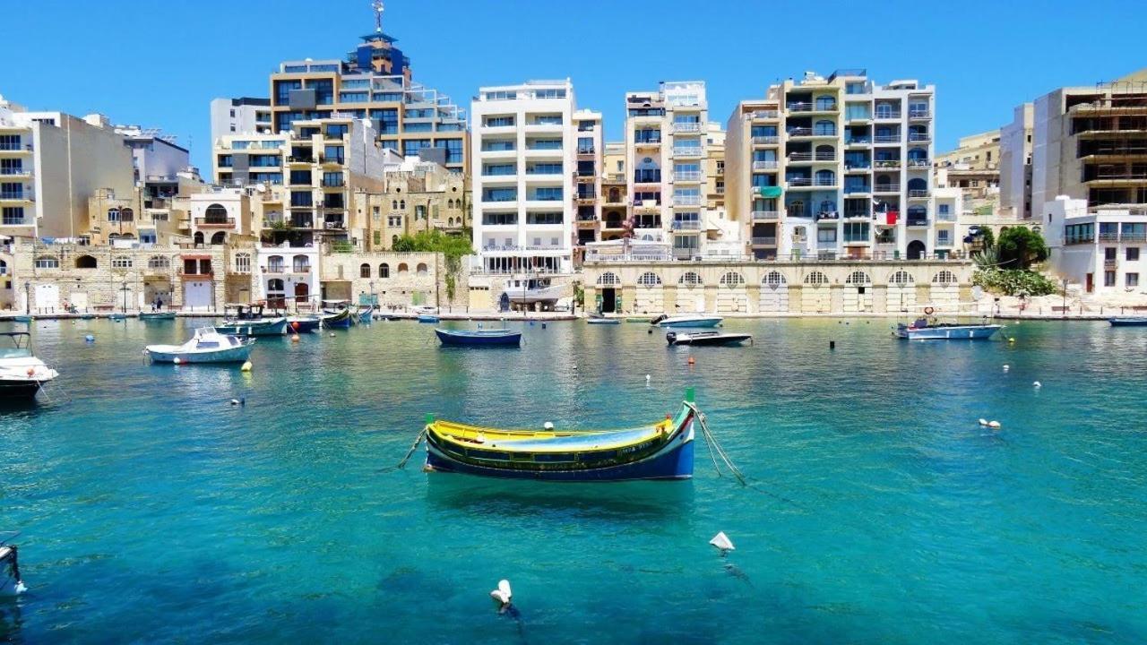Spacious Apartment Steps To The Promenade Σλιέμα Εξωτερικό φωτογραφία